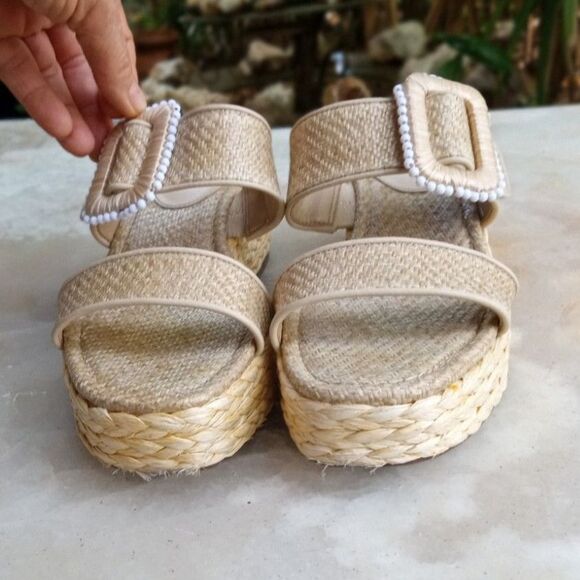 Cream - Picture 4 of 9